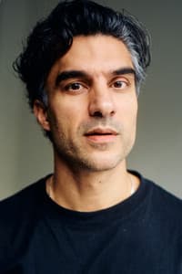 Farzad Farzaneh